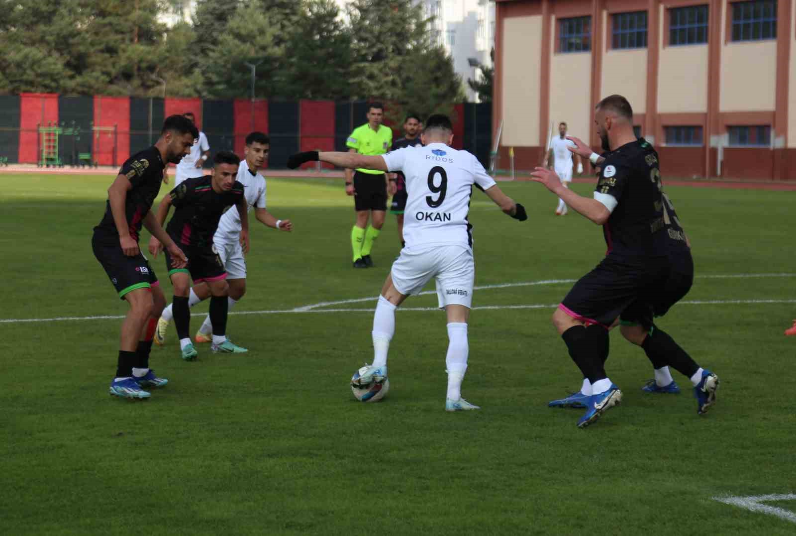 Nesine 2. Lig: GMG Kastamonuspor: 0 - Isparta 32 Spor: 0
