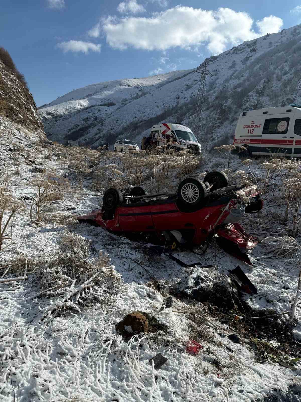 Ağrı’daki 3 ayrı trafik kazasında 4 kişi yaralandı
