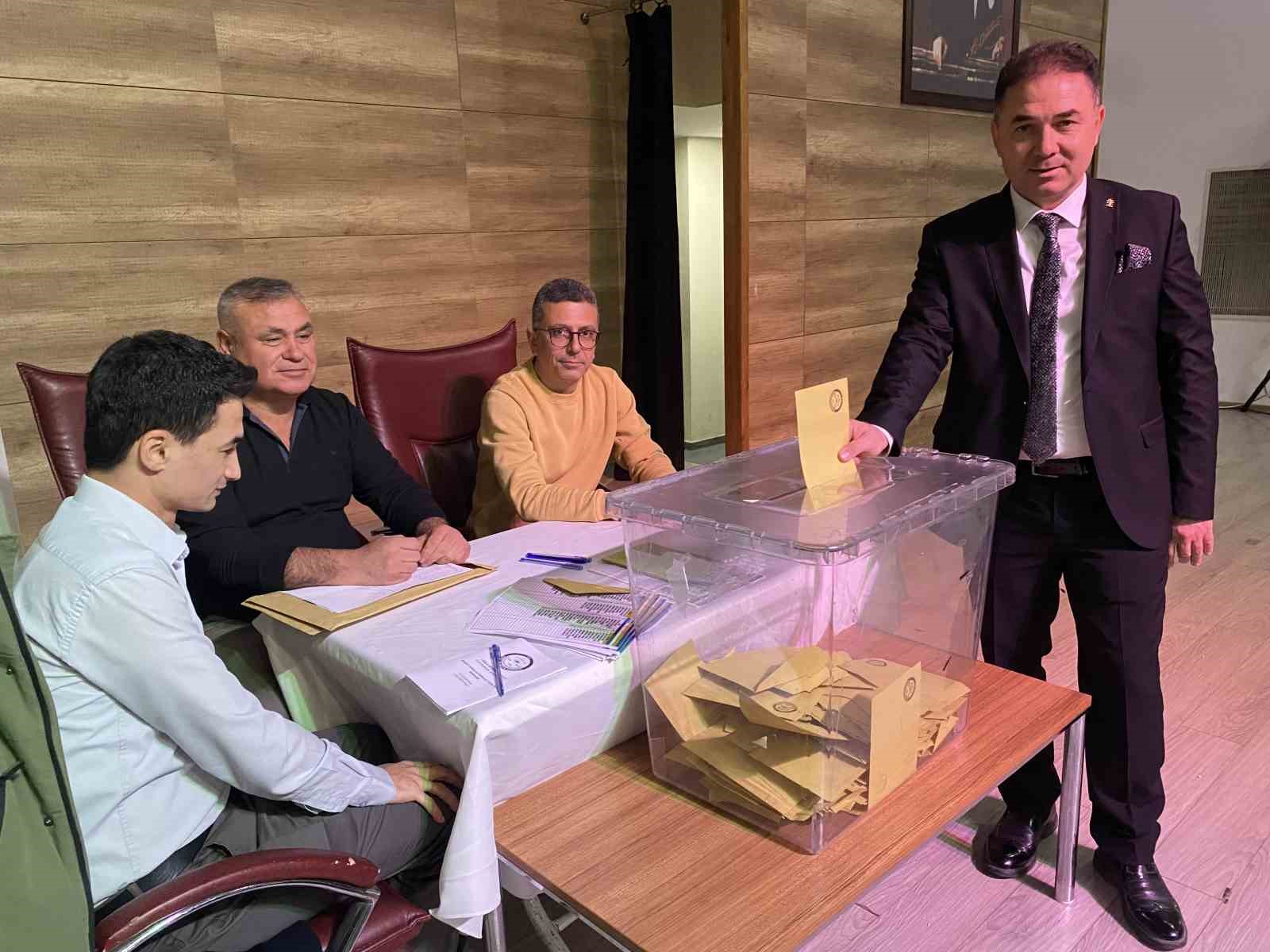 AK Parti Alaşehir’de Fedayi Kozan güven tazeledi
