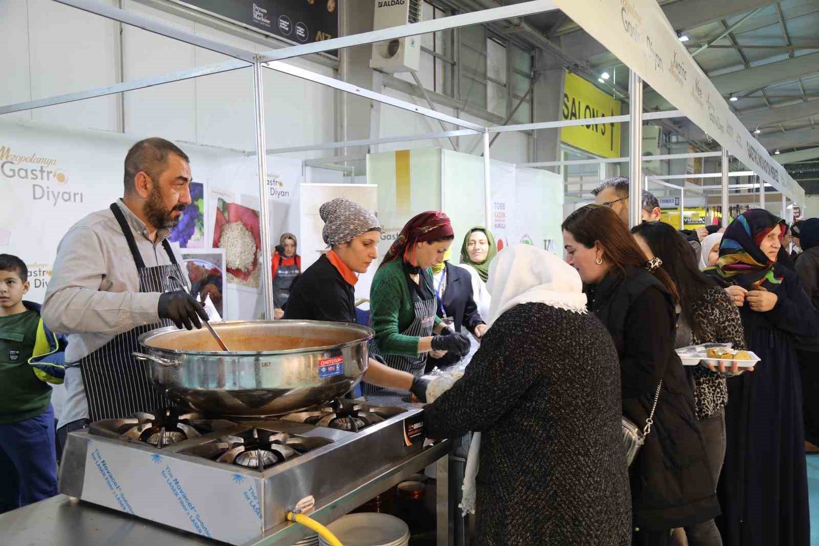 Gastro İnovasyon Merkezi, fuara kadın kooperatifleri ile katıldı
