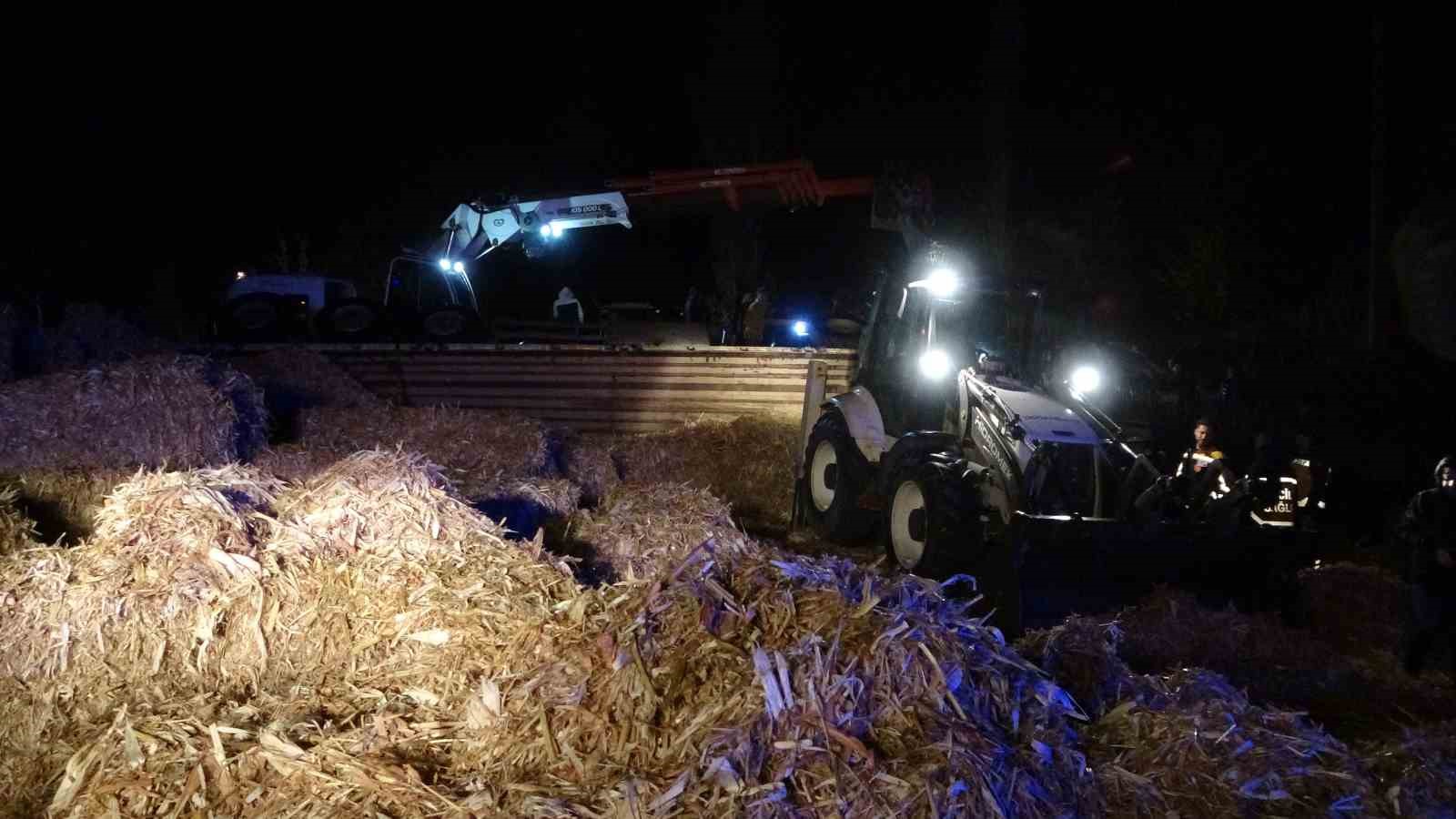 Malatya’da devrilen tırın altında kalan 2 polisten biri şehit oldu
