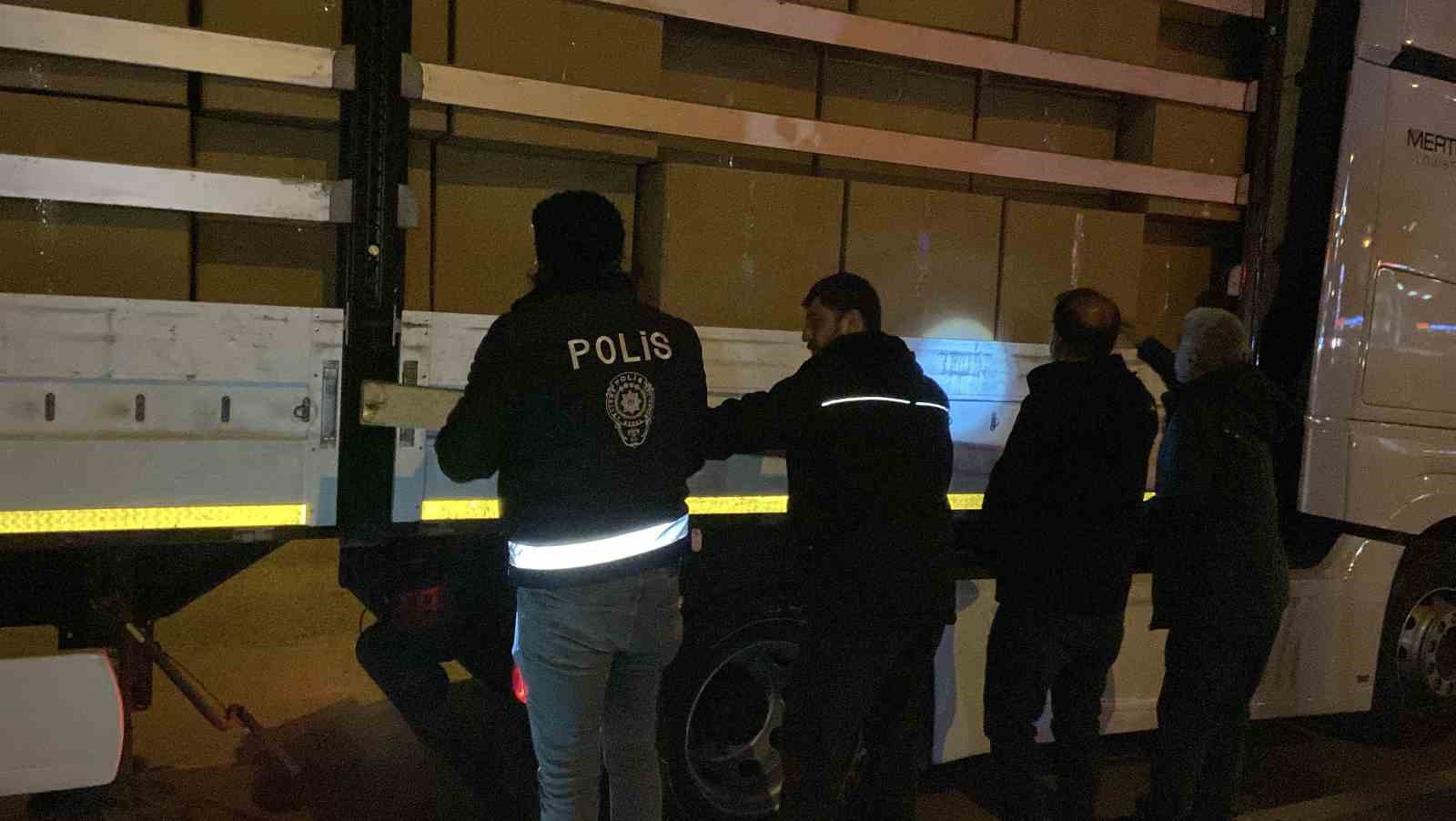 PTS alarmı veren tır polisi harekete geçirdi
