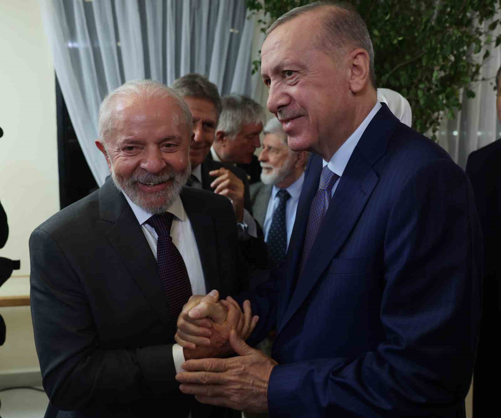 Cumhurbaşkanı Erdoğan, Brezilya Devlet Başkanı Lula Da Silva ile görüştü
