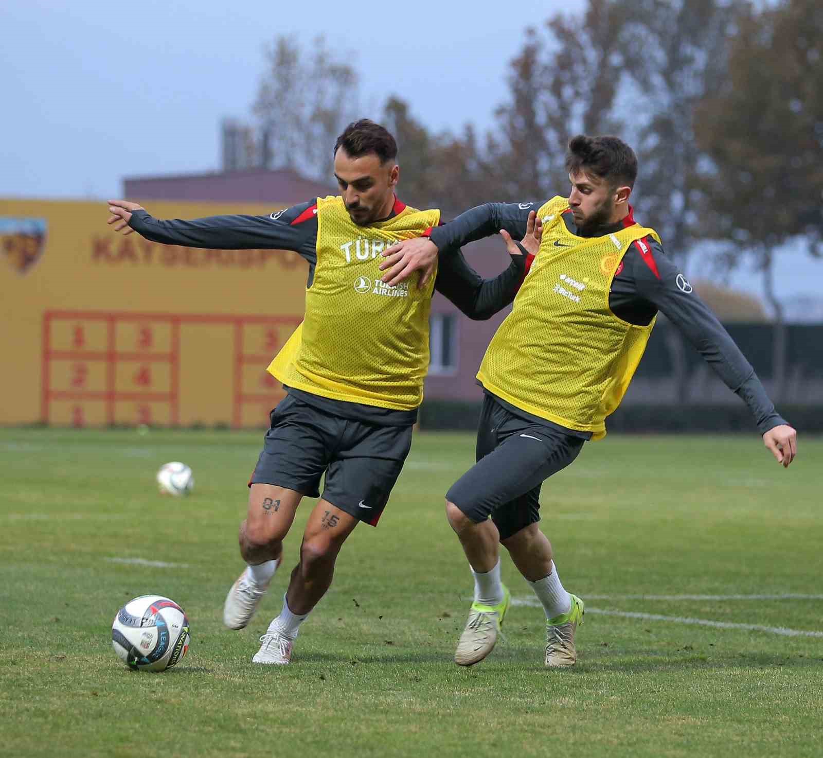 Kayserispor’da Milli gurur
