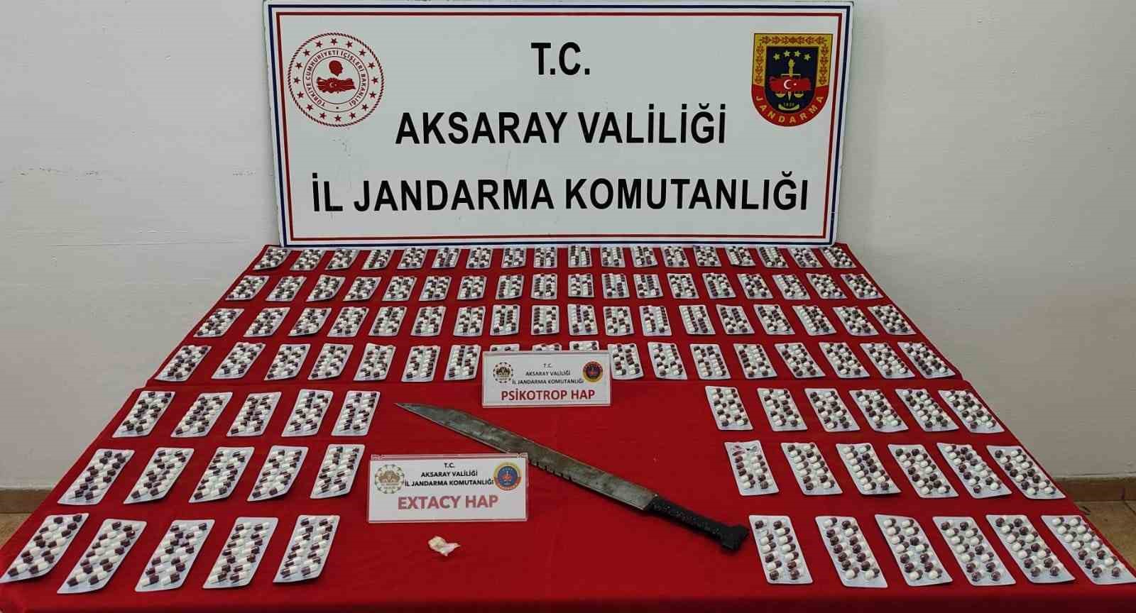 Ankara’dan Aksaray’a uyuşturucu getiren 2 şahıs tutuklandı
