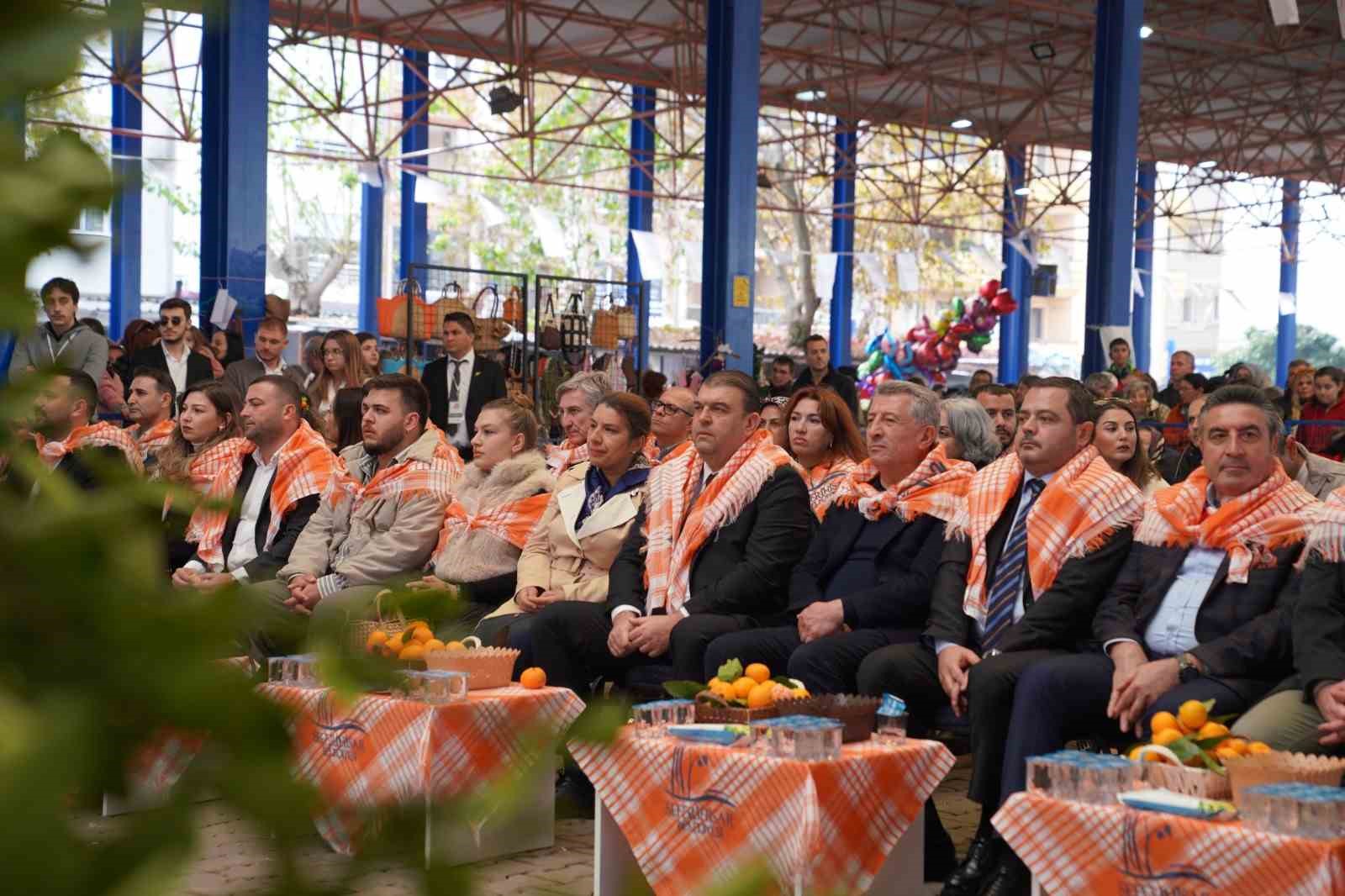 Seferihisar, 24. kez Mandalina Şenliği’nde binleri ağırladı
