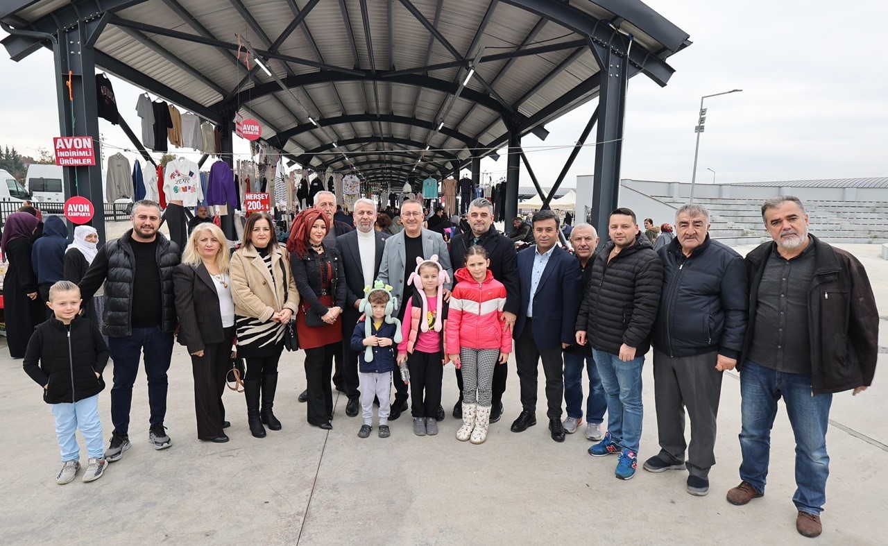 Yenikent bölgesine Giyim ve Kumaş Pazarı açıldı
