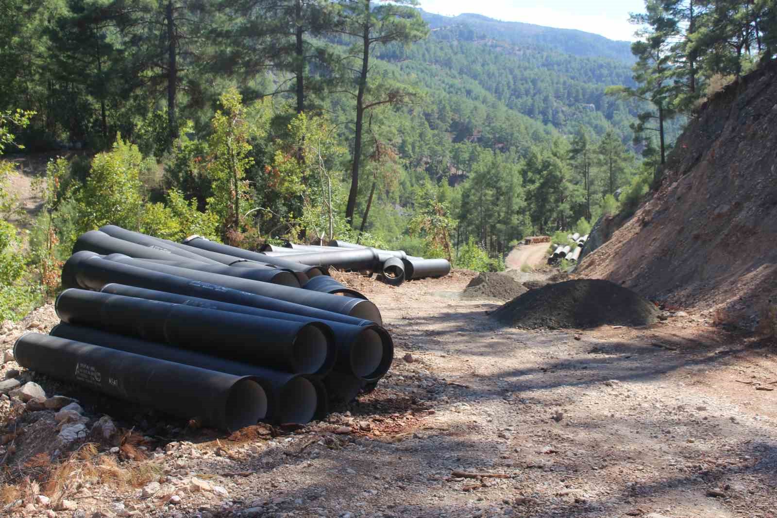 Kumluca Kuzca’da içme suyu çalışması
