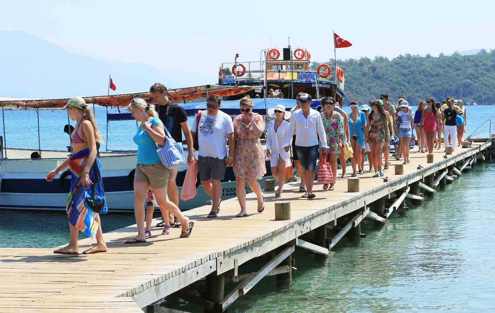 Muğla, 10 ayda tüm zamanların turist rekorunu kırdı
