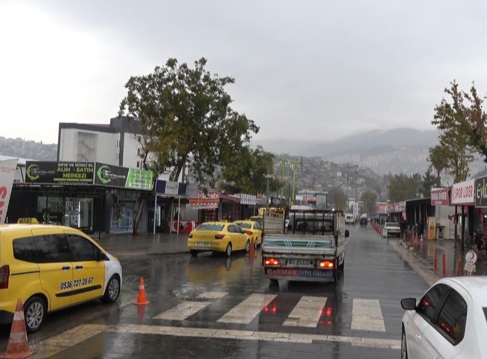 Kahramanmaraş’ta ağır hasarlı binaların yıkım oranı yüzde 98
