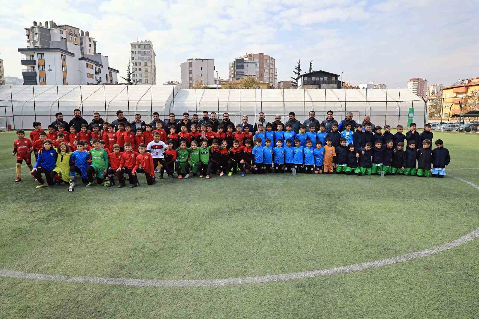 Talas’ta Öğretmenler Günü Futbol Turnuvası
