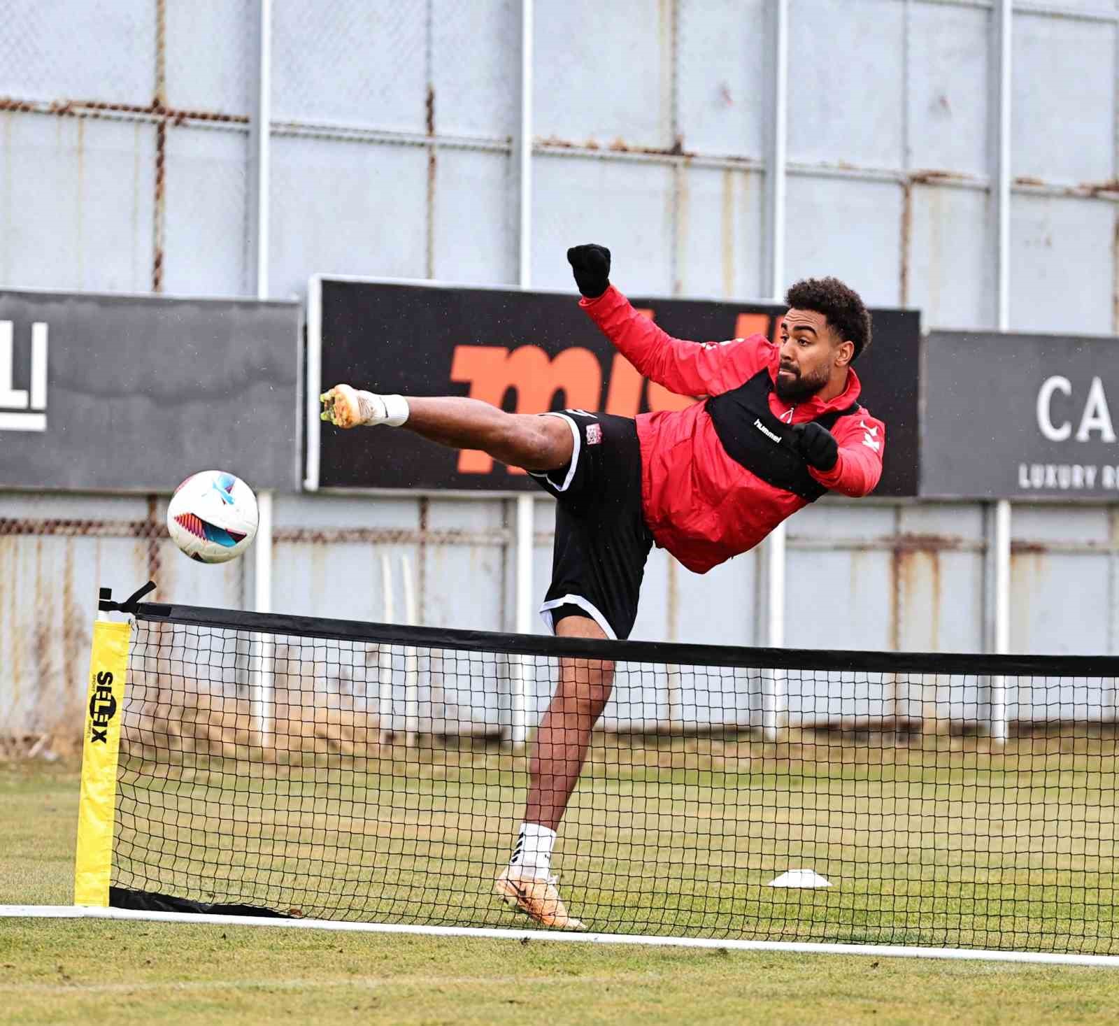 Sivasspor’da Kasımpaşa maçı hazırlıkları sürüyor
