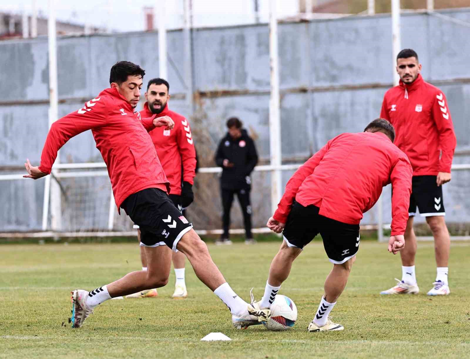 Sivasspor’da Kasımpaşa maçı hazırlıkları sürüyor
