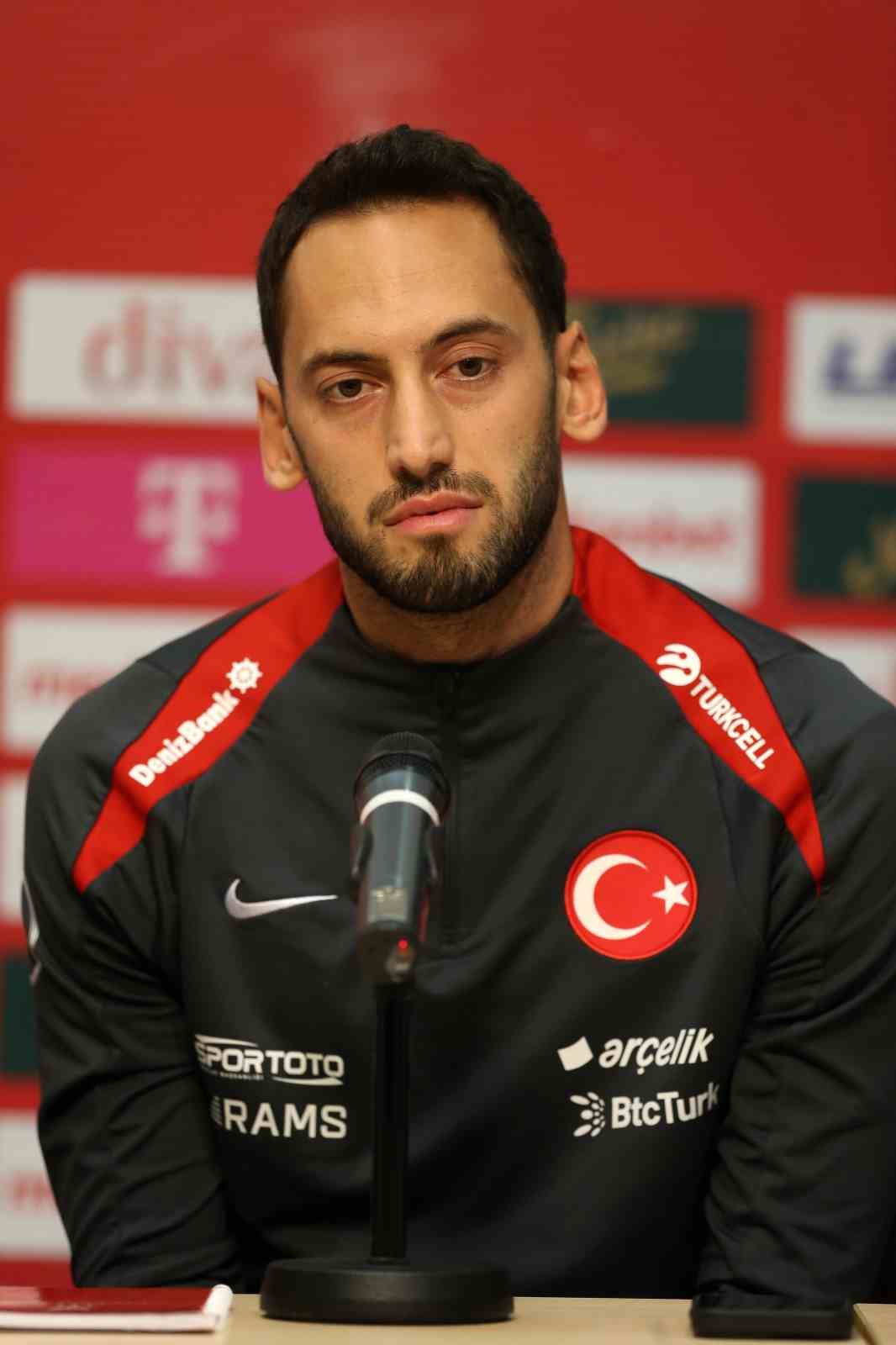 Hakan Çalhanoğlu: 