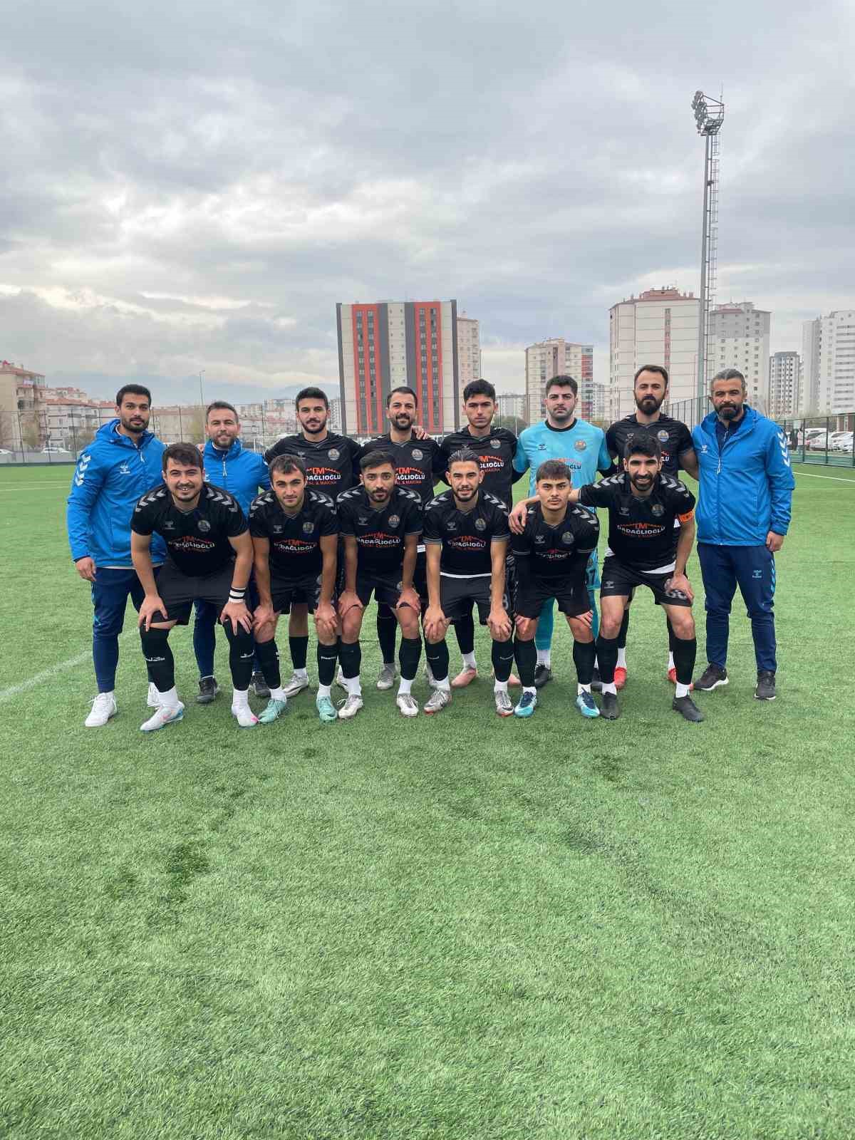 Kayseri Esen Metal SK liderliğini sürdürüyor
