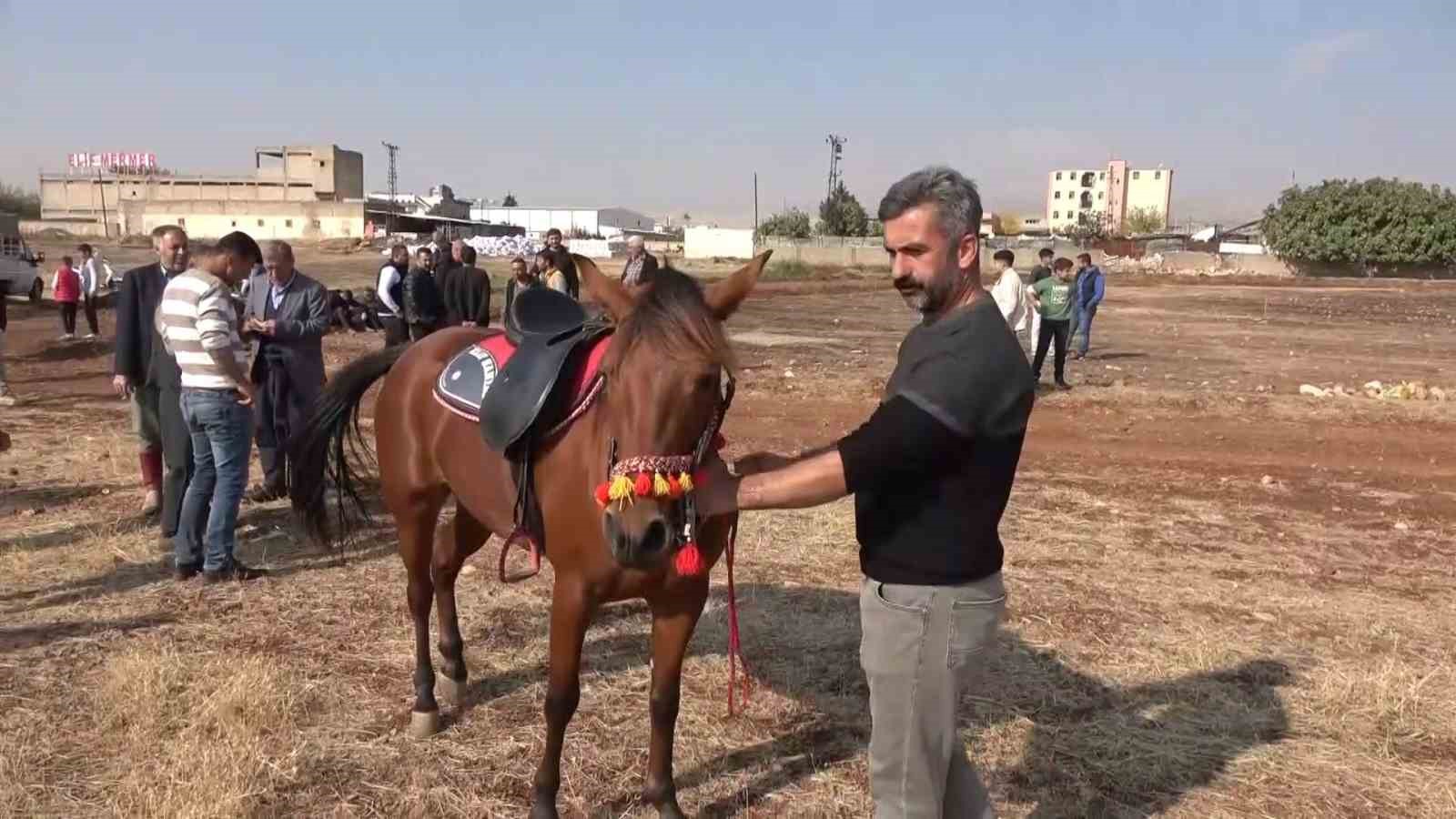 At sevdalıları Adıyaman’da bir araya geldi
