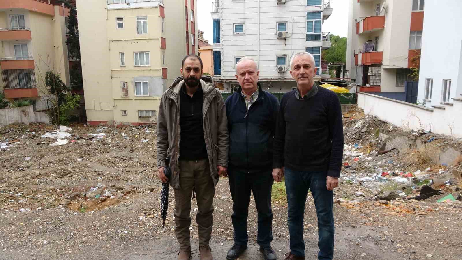 Kahramanmaraşlı depremzedeler, yıkılan evlerinin TOKİ tarafından inşa edilmesini istiyor
