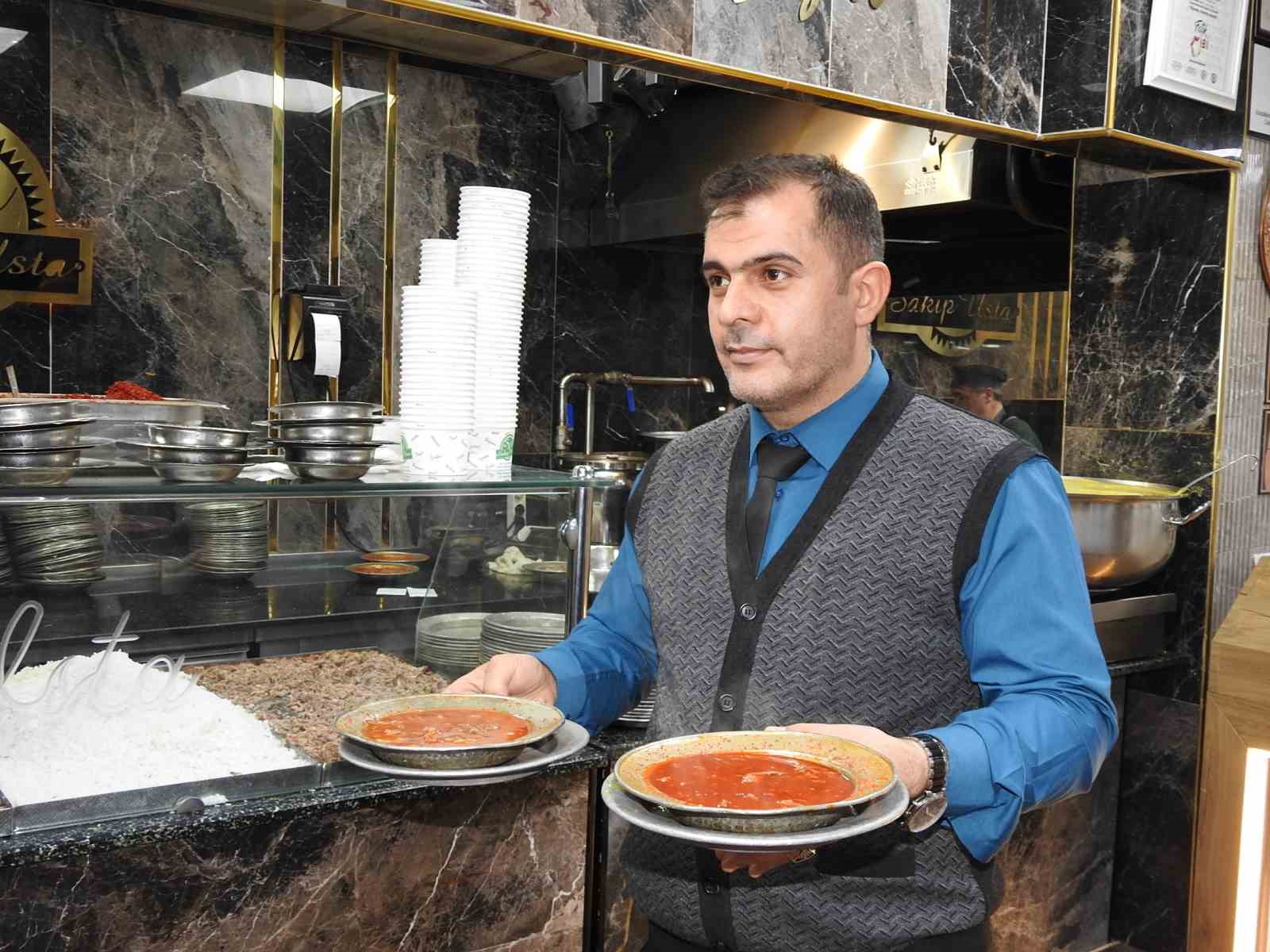 Gaziantep’in tescilli lezzeti beyran, soğuk havaların vazgeçilmezi oldu
