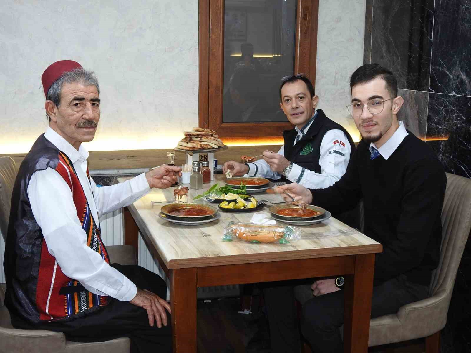 Gaziantep’in tescilli lezzeti beyran, soğuk havaların vazgeçilmezi oldu
