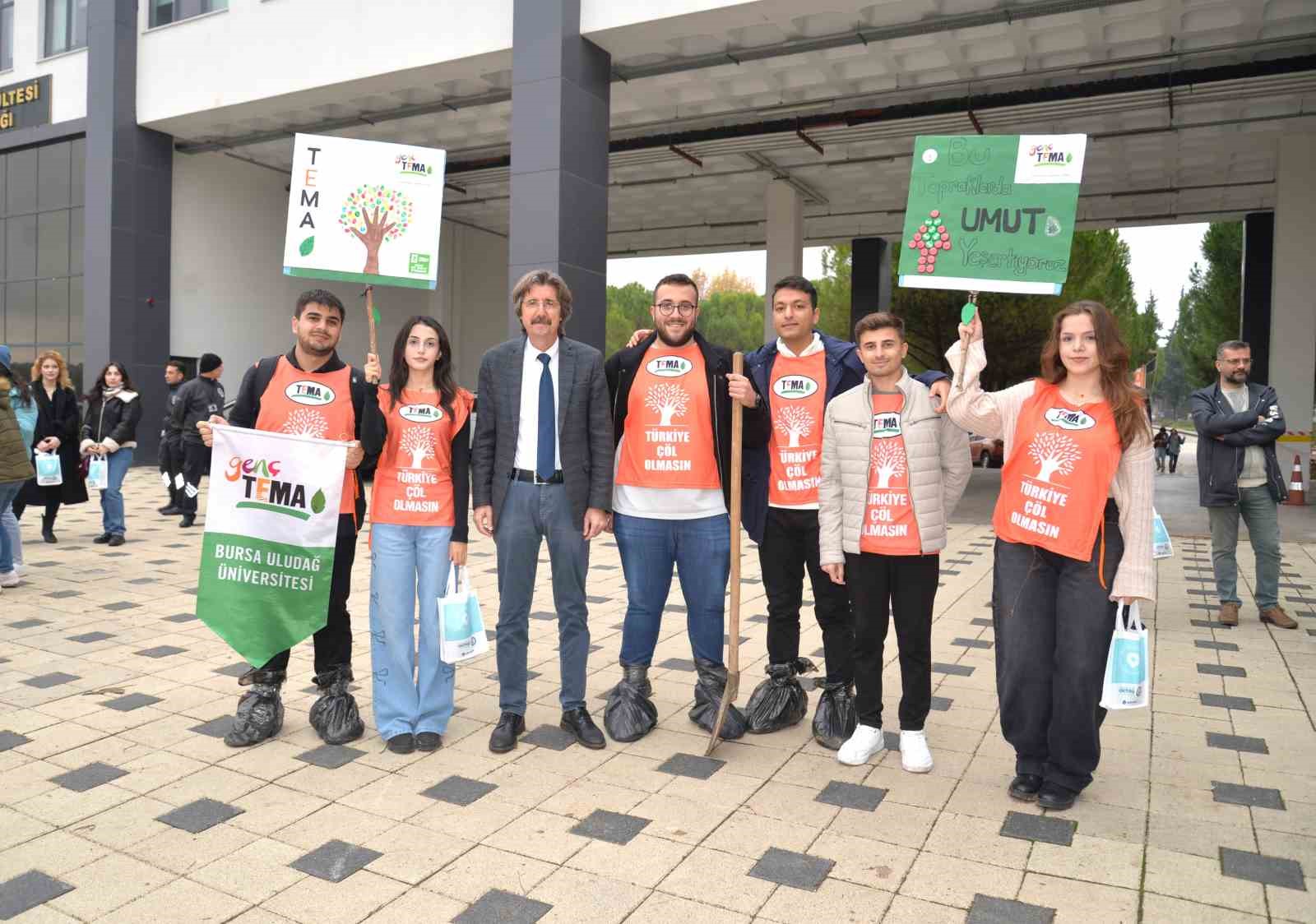 BUÜ’de ağaçlandırma çalışmaları devam ediyor
