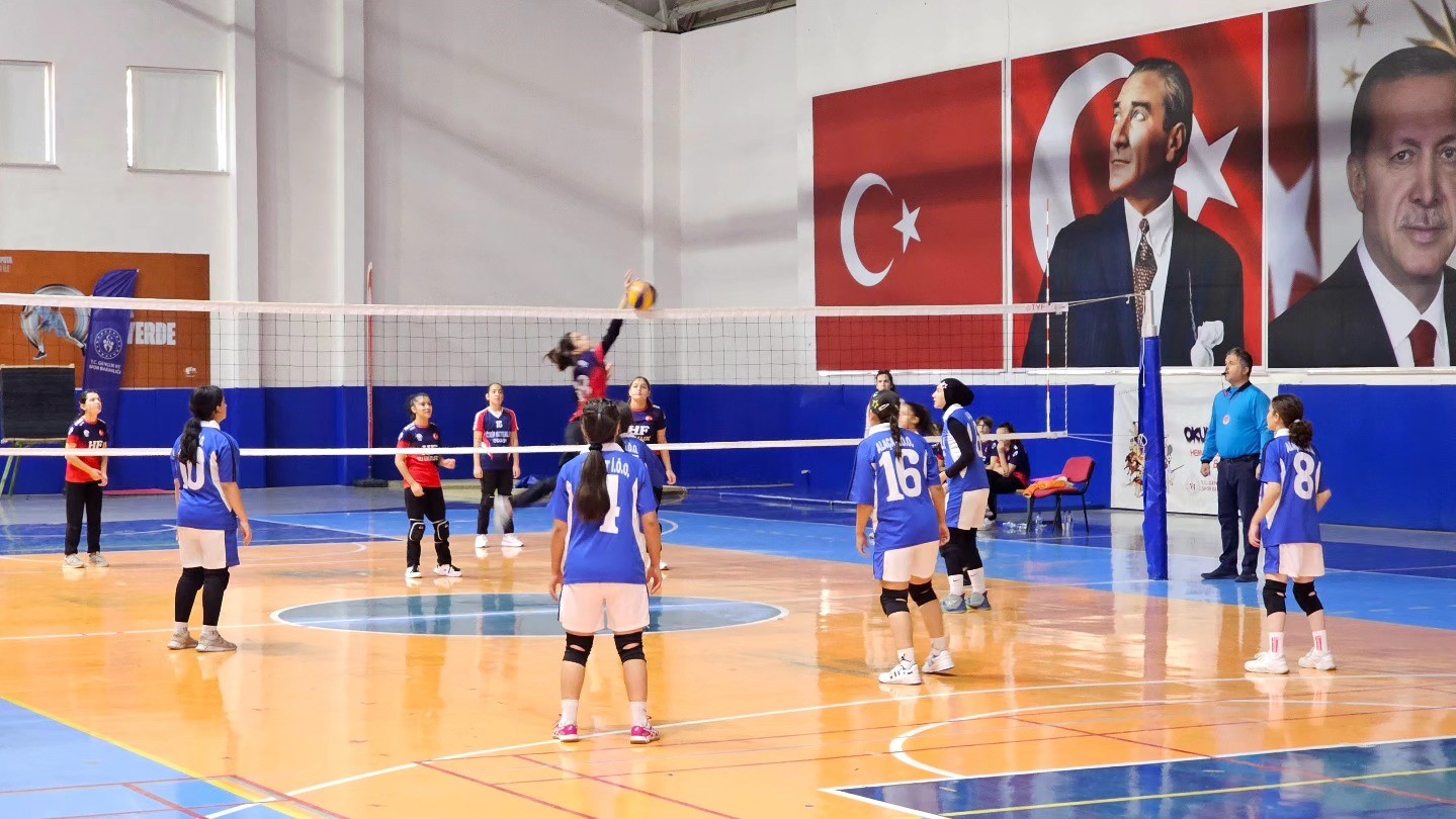 Seydikemer’de yıldız kızlar voleybol ilçe seçmeleri başladı
