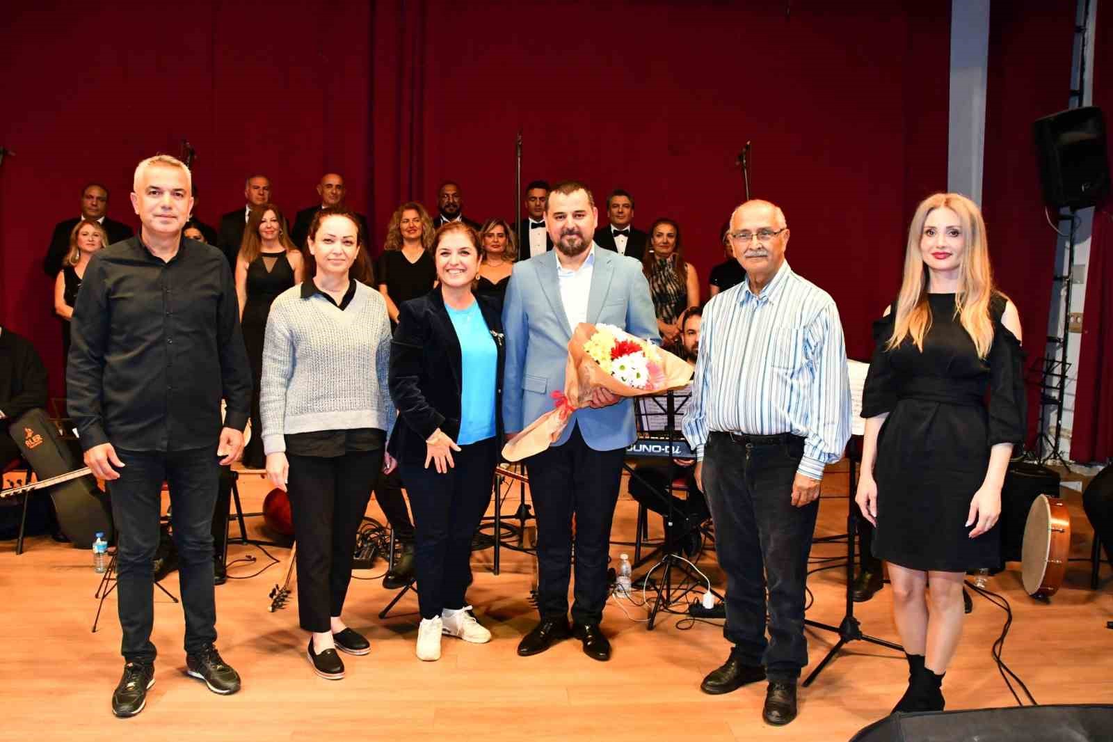 Fethiye’de Türk Halk Müziği konseri kulakların pasını sildi
