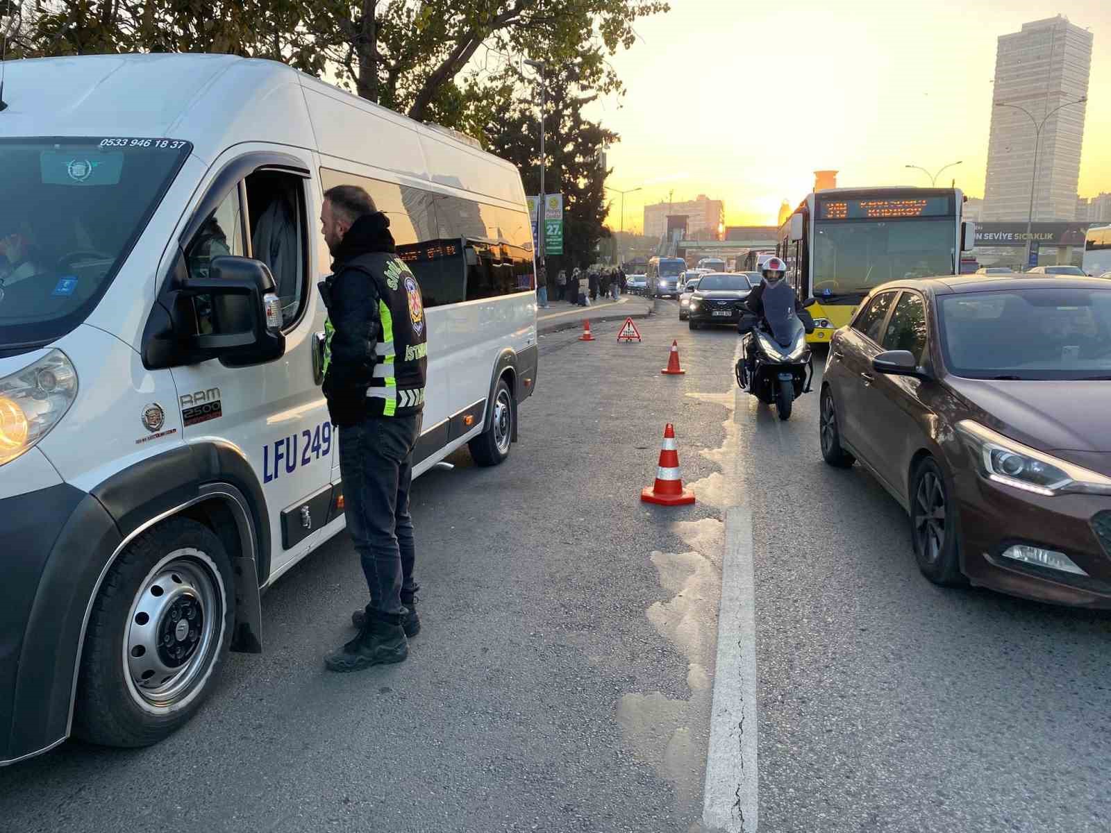 İstanbul’da okul servis araçlarına denetim: 16 bin lira ceza kesildi
