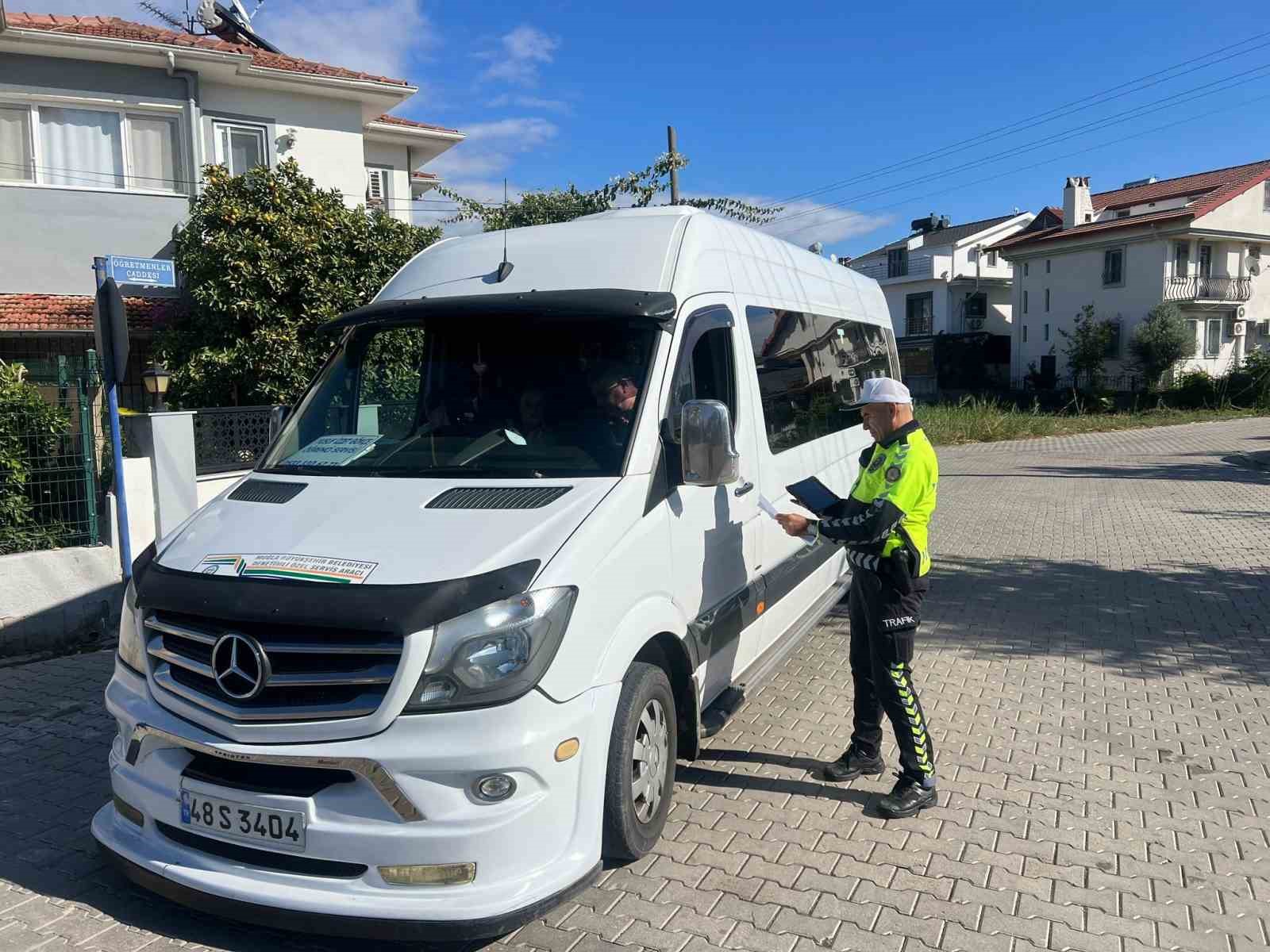 Fethiye’de öğrenci servislerine yoğun denetim
