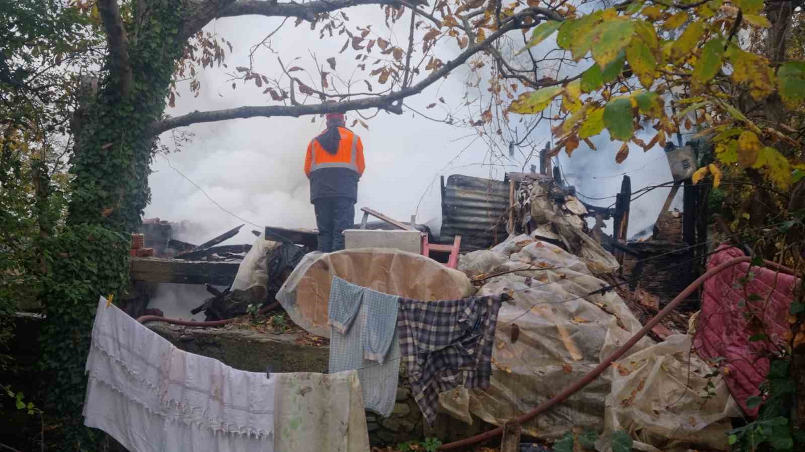 Sinop’ta ev yangını
