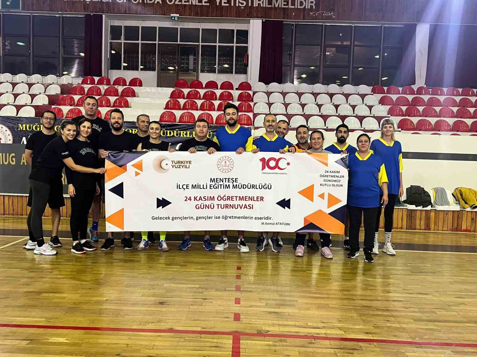 Geleneksel 24 Kasım Öğretmenler Günü voleybol turnuvası başladı
