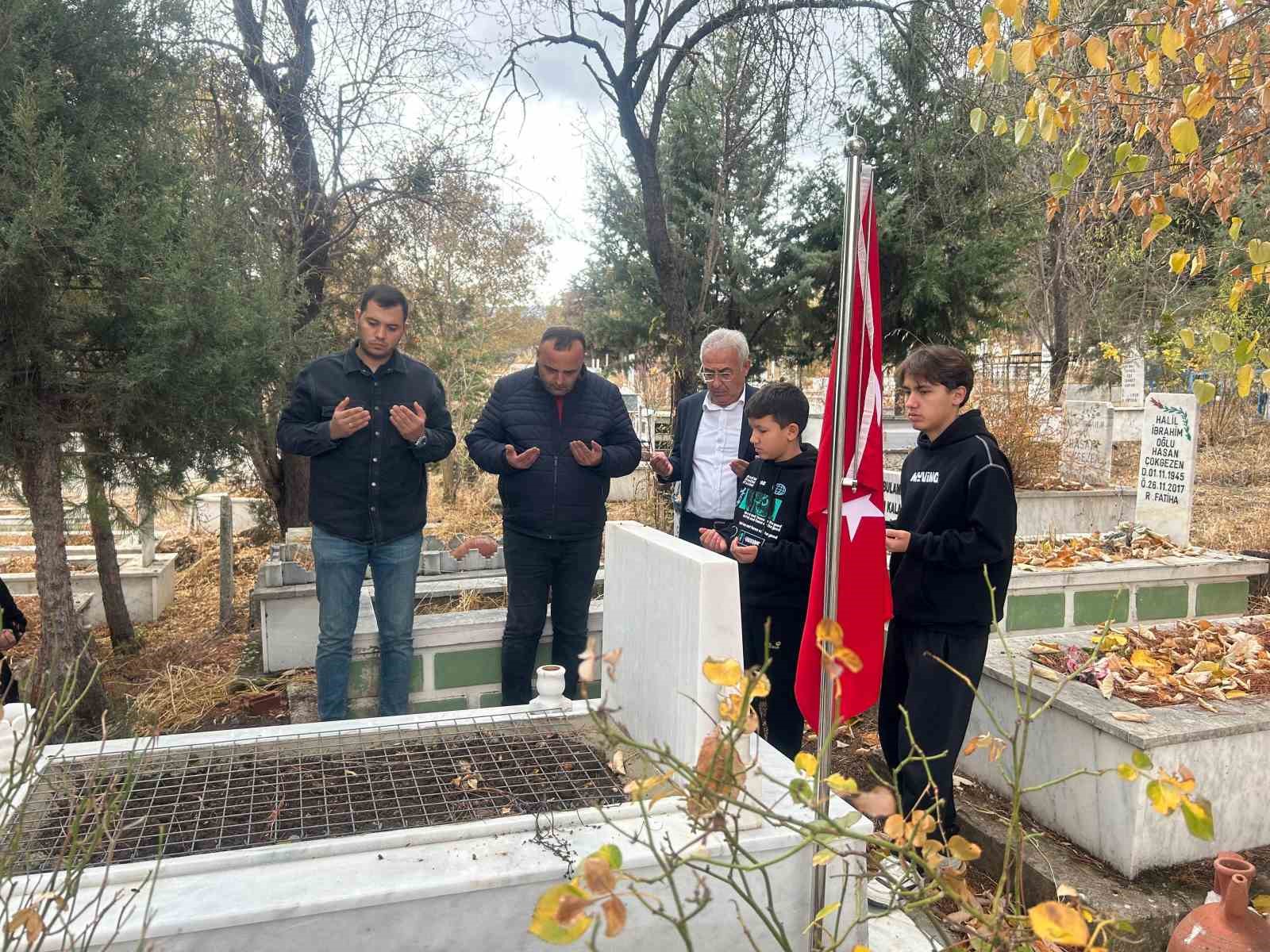 Orman şehidi Çokgezen mezarı başında anıldı
