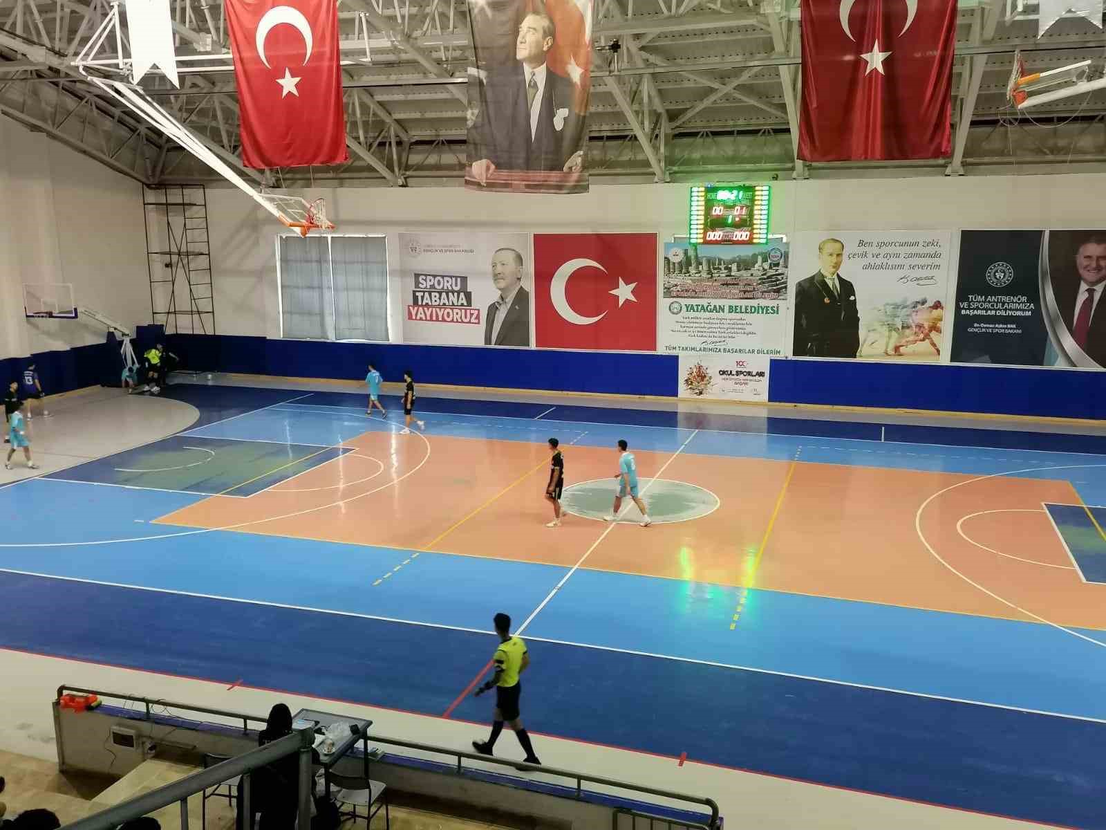 Okul sporları Futsal müsabakaları Yatağan’da başladı
