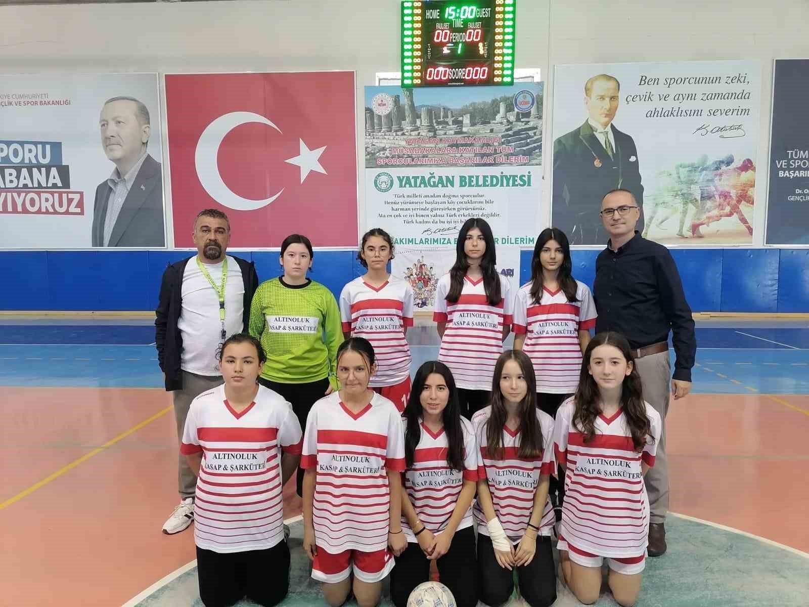 Okul sporları Futsal müsabakaları Yatağan’da başladı
