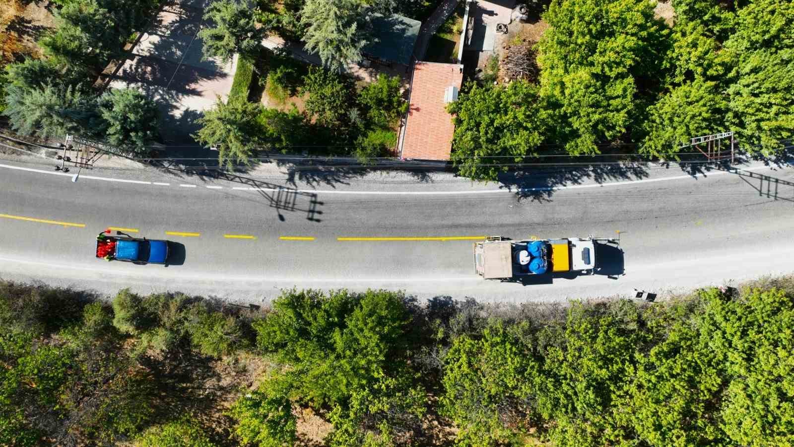 Malatya’da, trafik güvenliği için 920 bin metre yol çizgi çalışması yapıldı
