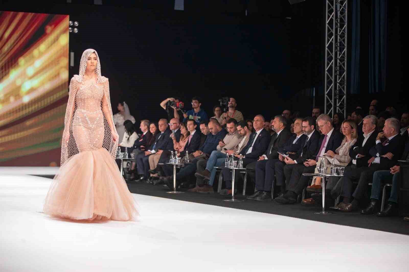 IF Wedding Fashion İzmir’e görkemli açılış
