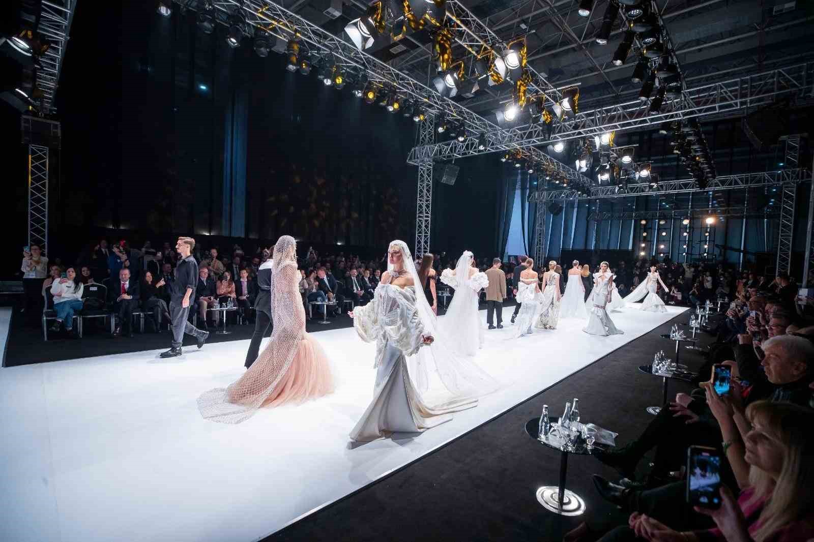 IF Wedding Fashion İzmir’e görkemli açılış
