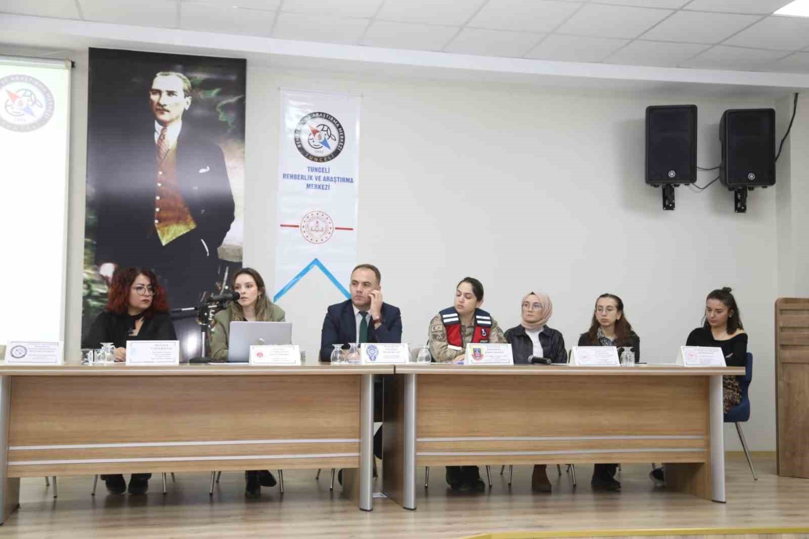 Tunceli’de, ’Çocuk ihmali ve istismar vakalarında yasal süreç’ semineri
