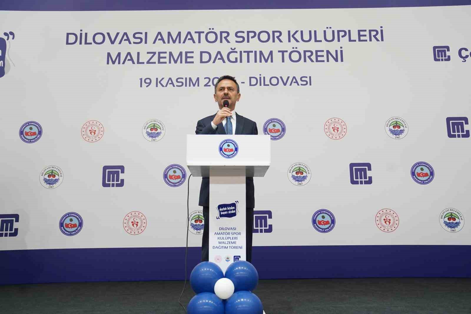 ’Dilovası Amatör Spor Kulüpleri Malzeme Desteği Dağıtım Töreni’ gerçekleşti
