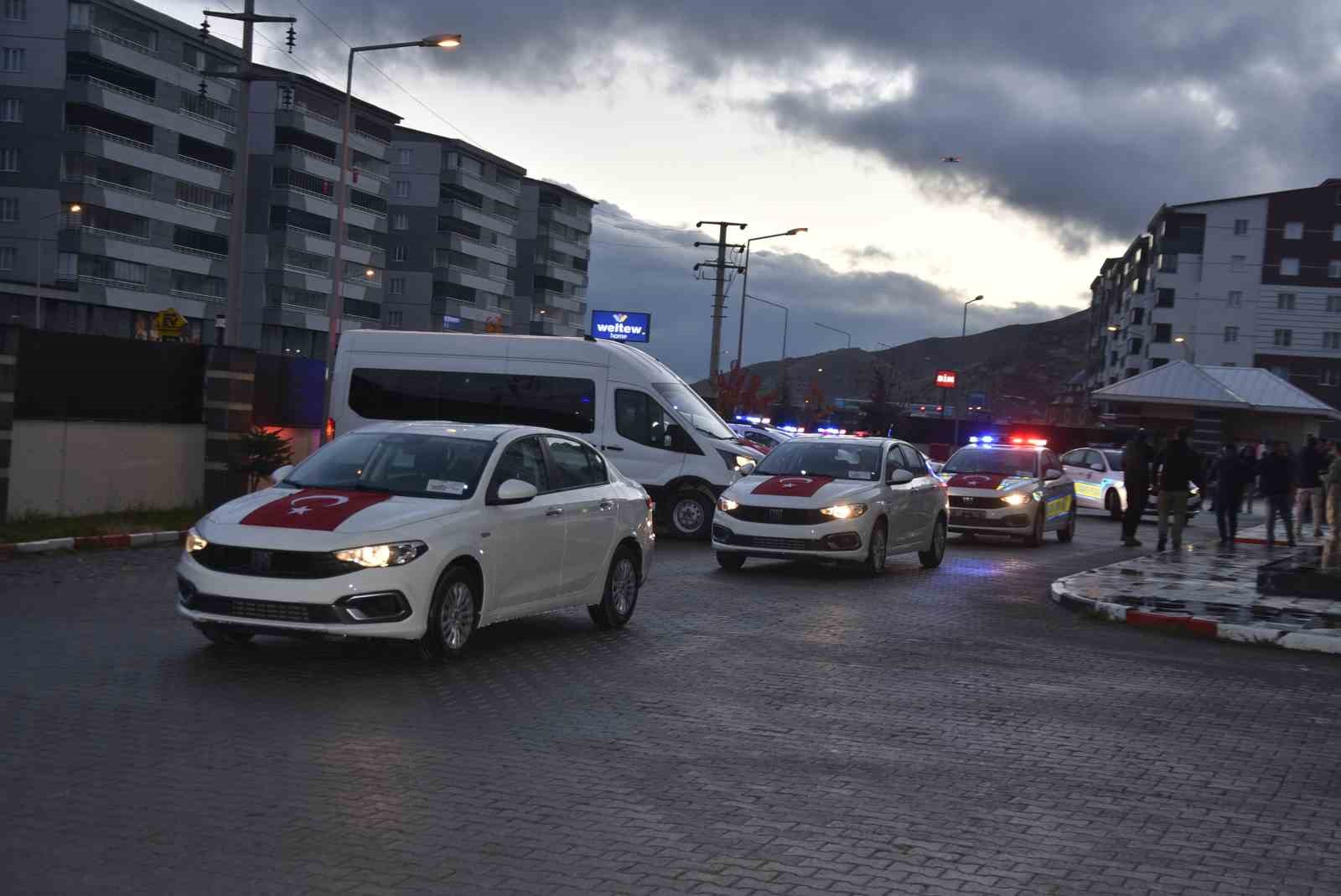 Bitlis Emniyeti’ne 12 araç desteği
