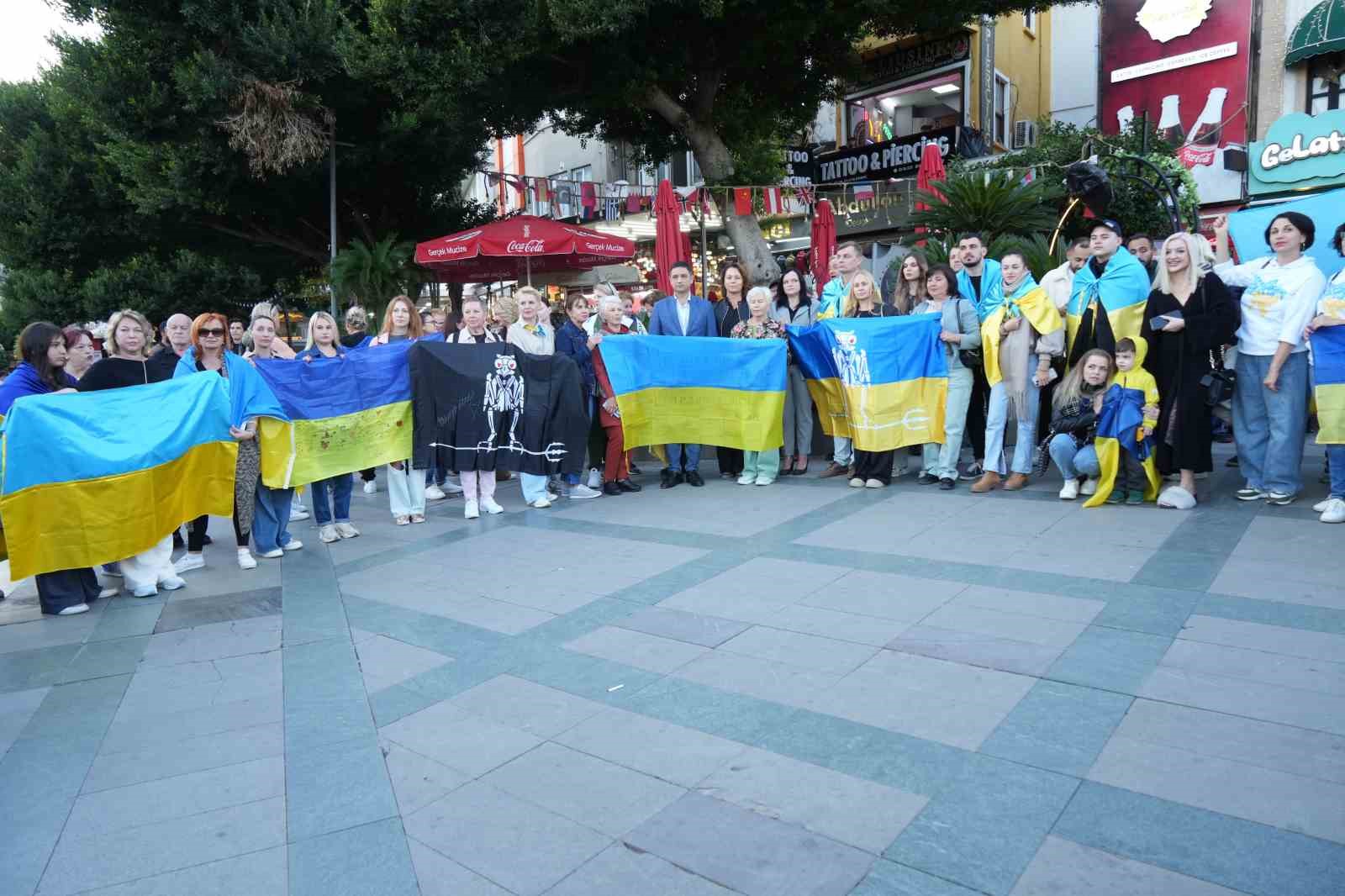 Antalya’da yaşayan yerleşik Ukraynalılardan 1000. gün açıklaması
