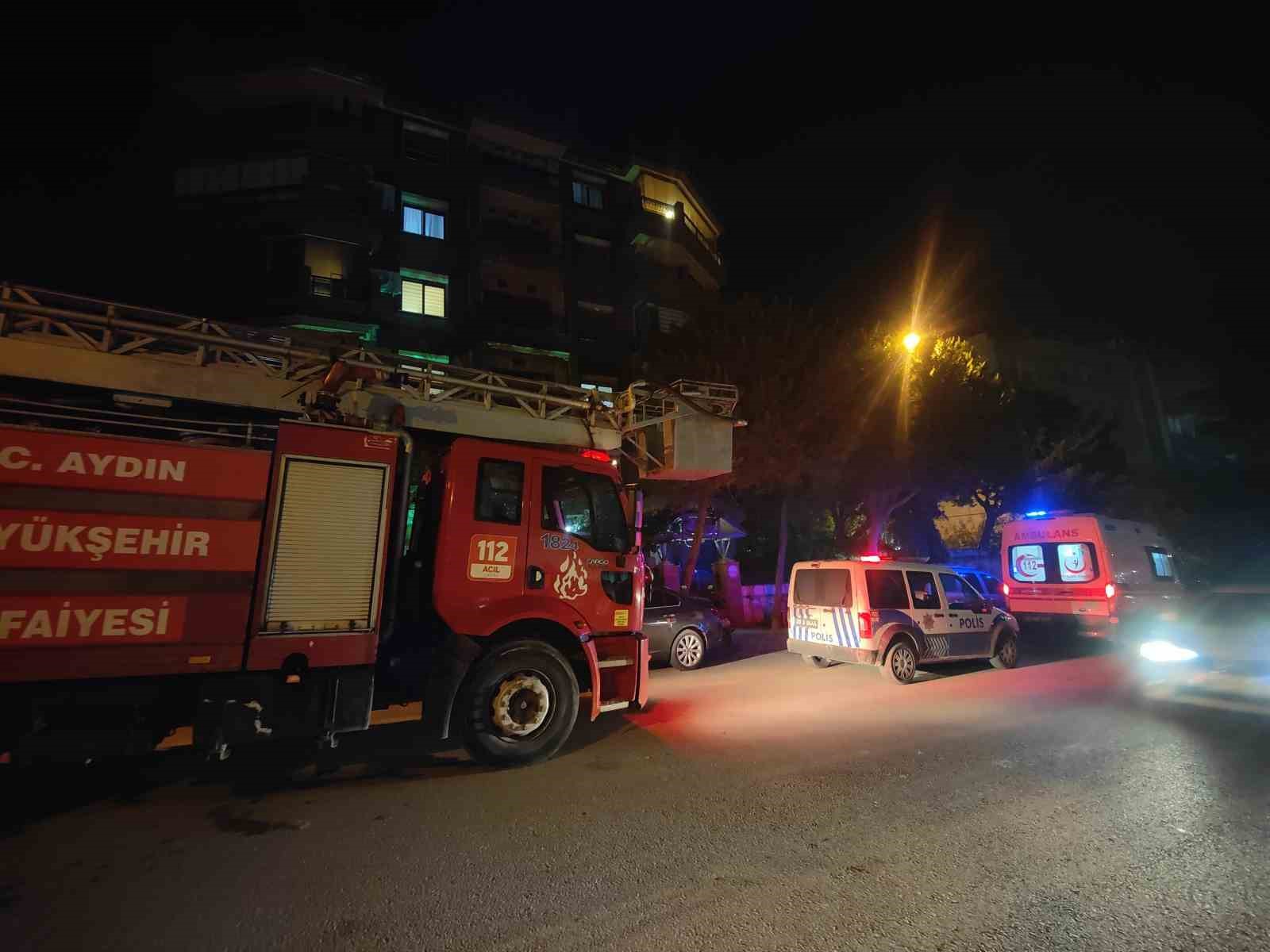 Kuşadası’nda yalnız yaşayan şahıs evinde ölü bulundu
