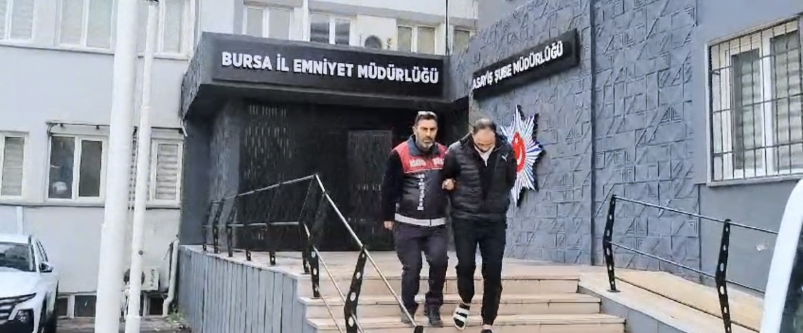 (Özel) Navigasyondan bulduğu adresi soydu, çaldığı parayla araba alıp alem yaptı
