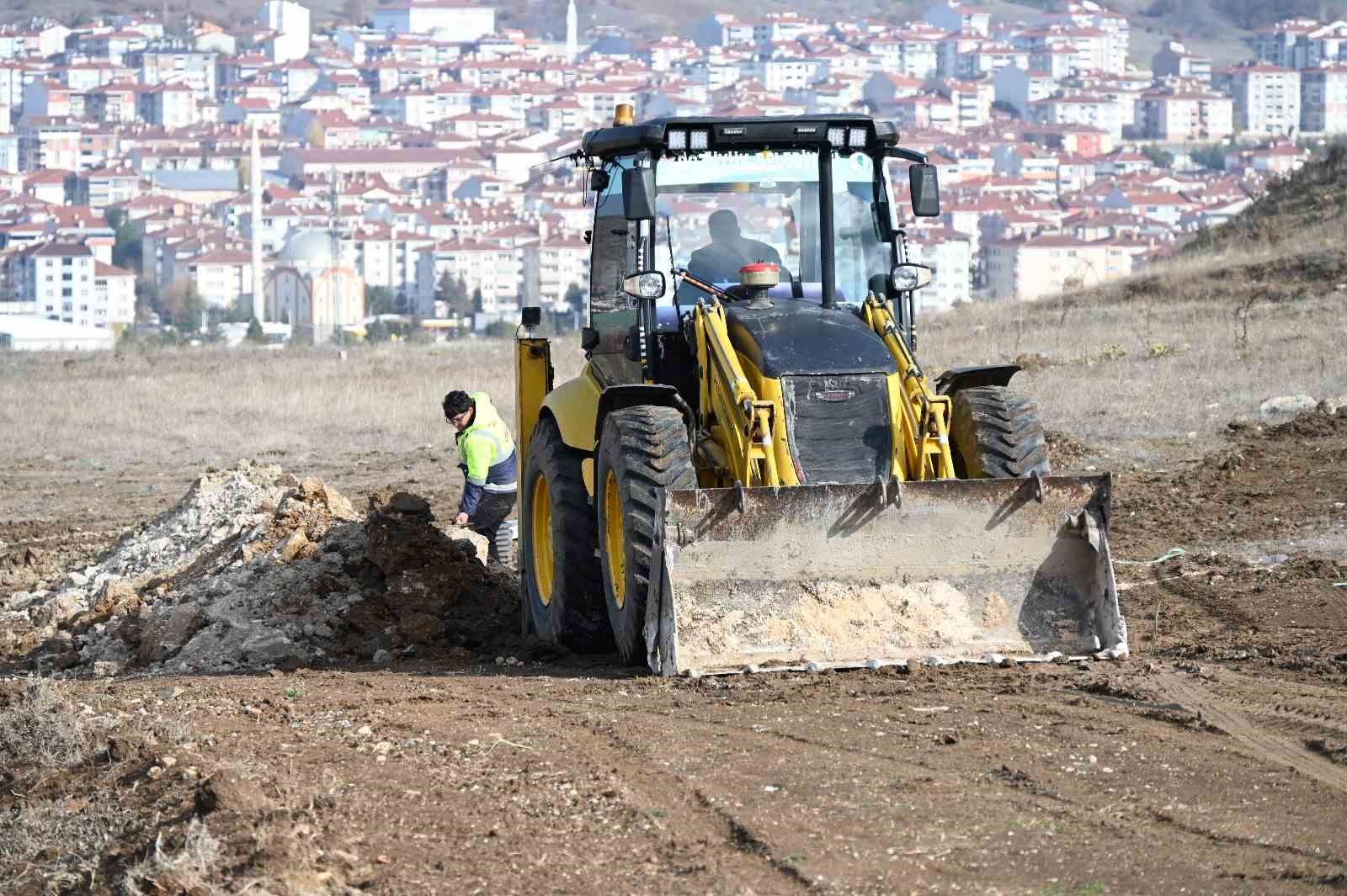 Bozüyük’te altyapı çalışmaları yeni hat yapım çalışmalarıyla devam ediyor
