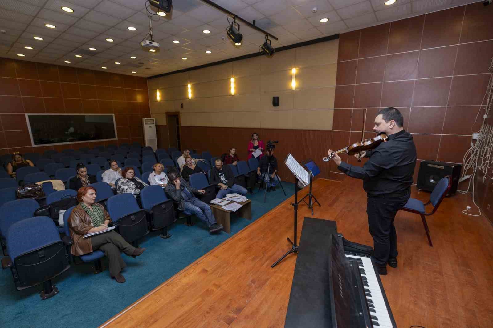 Mersin Büyükşehir Belediyesine yeni sanatçılar alınacak
