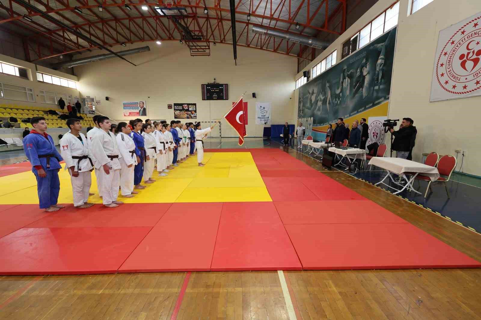 Manisa’da 2024-2025 Eğitim Öğretim Yılı Okul Sporları judo müsabakalarıyla başladı
