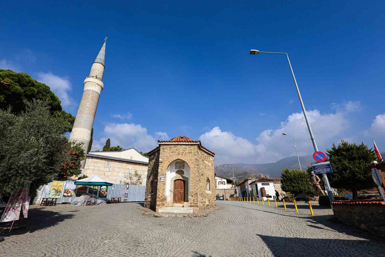 Aydınoğlu Mehmet Bey’in 712 yıllık emaneti sahipsiz kaldı
