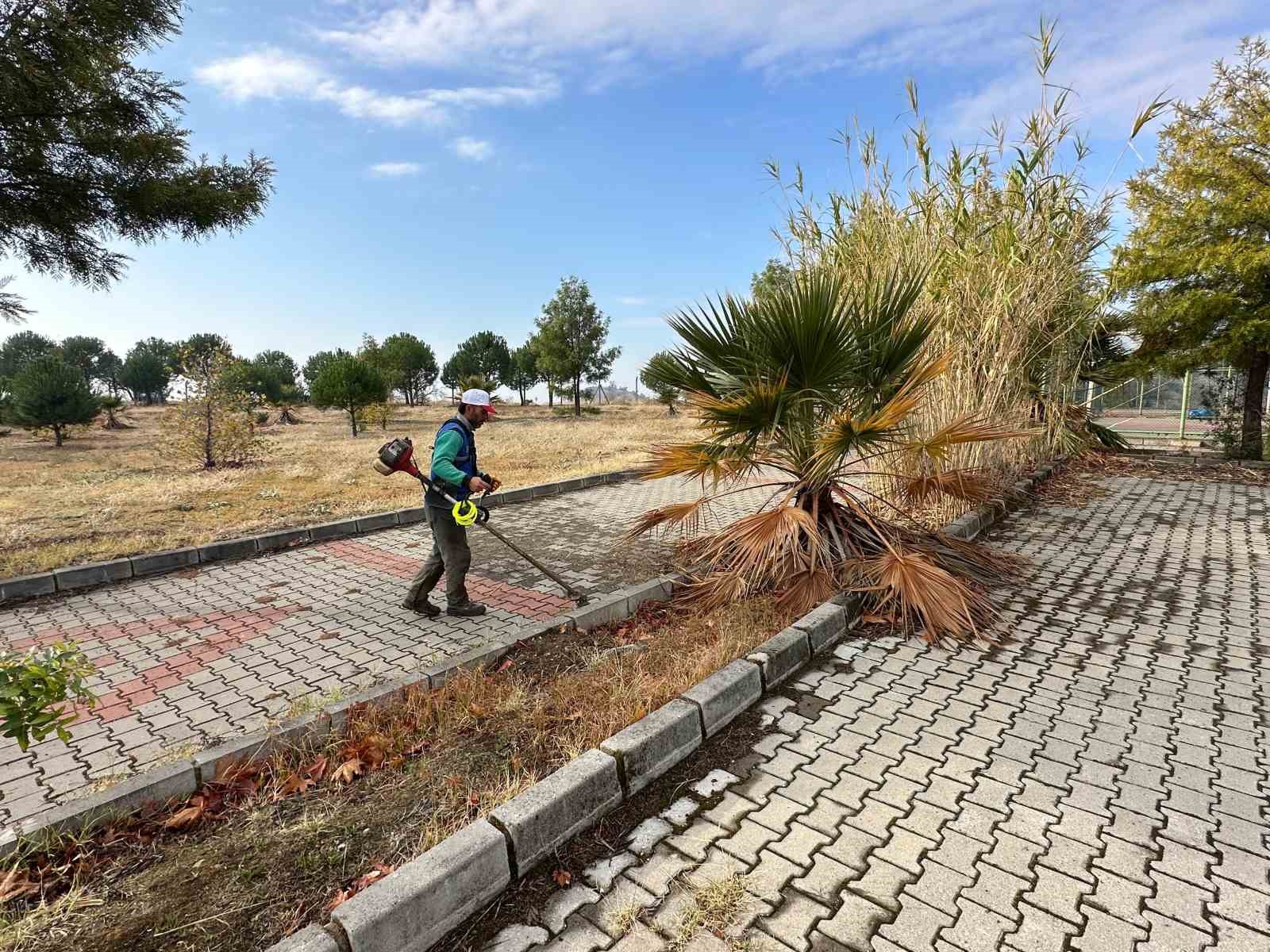 Nazilli Belediyesi’nden, İsabeyli Kampüsü’nde temizlik çalışması
