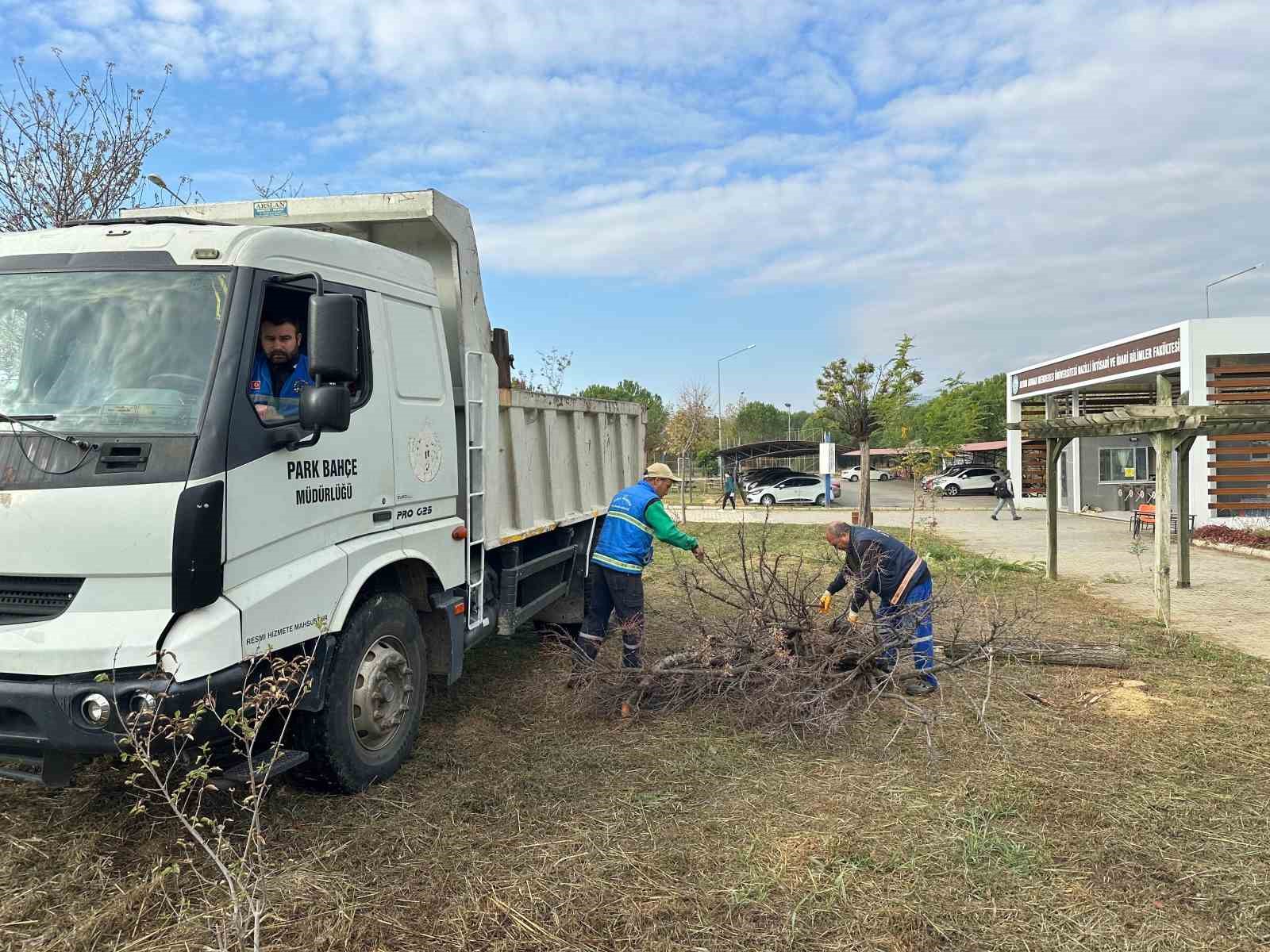 Nazilli Belediyesi’nden, İsabeyli Kampüsü’nde temizlik çalışması
