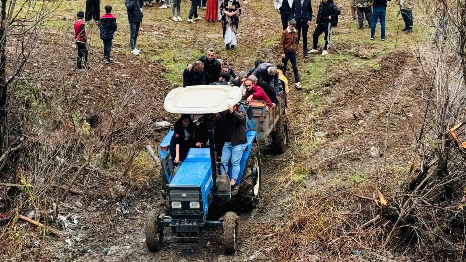 Baygın çoban İhlas Haber Ajansı muhabirinin kaldırdığı dron ile bulundu
