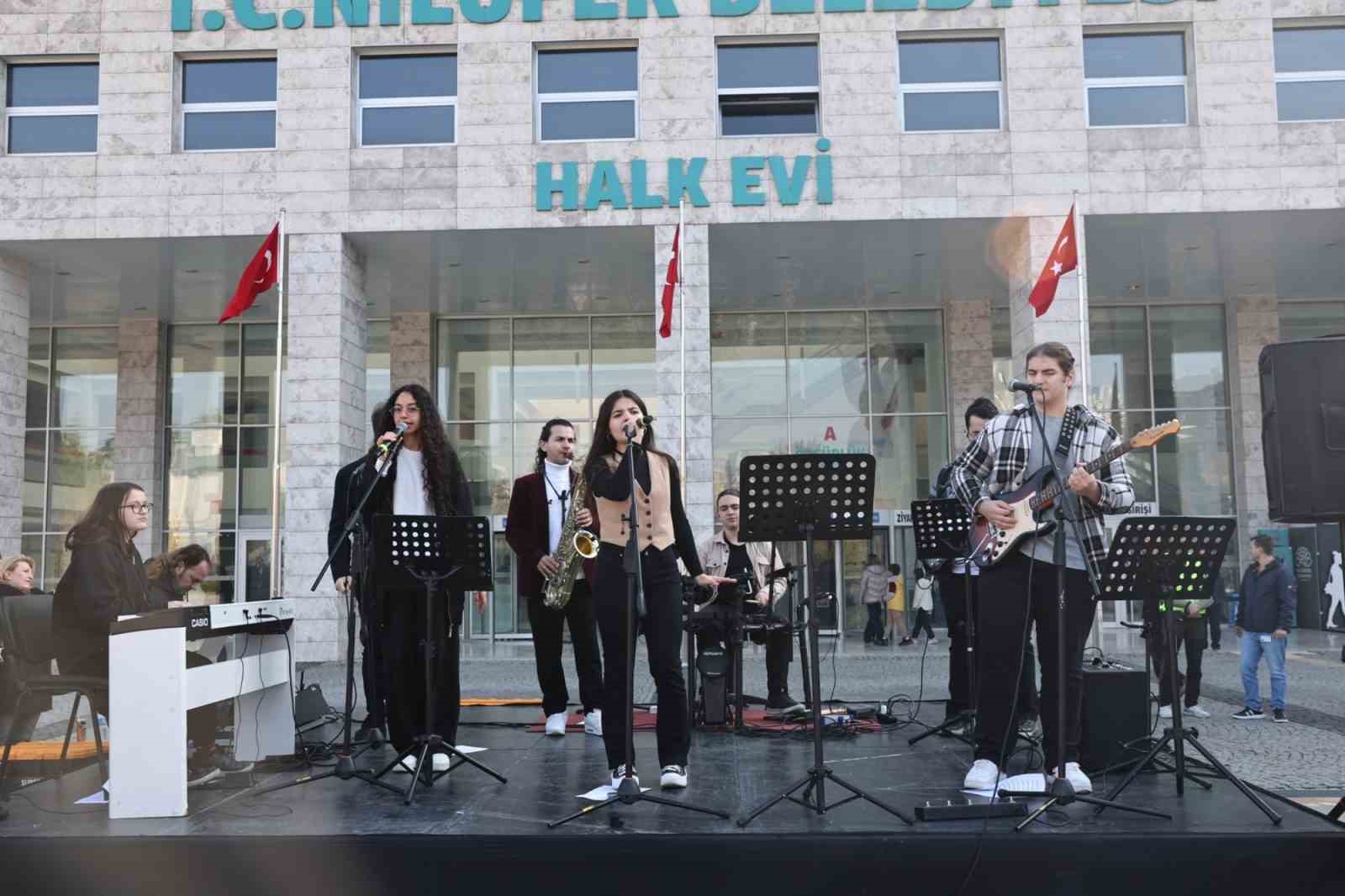 Nilüferli çocuklar ’Güvenli kent’ için yürüdü
